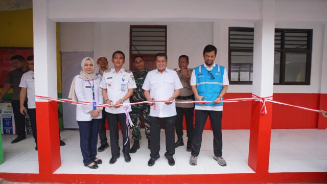 SAMBUT HUT RI KE 81, PLN INDONESIA POWER UBP BANTEN 3 LONTAR TRANSFORMASIKAN FABA MENJADI RUANG BELAJAR DI SEKOLAH SEKITAR PERUSAHAAN
